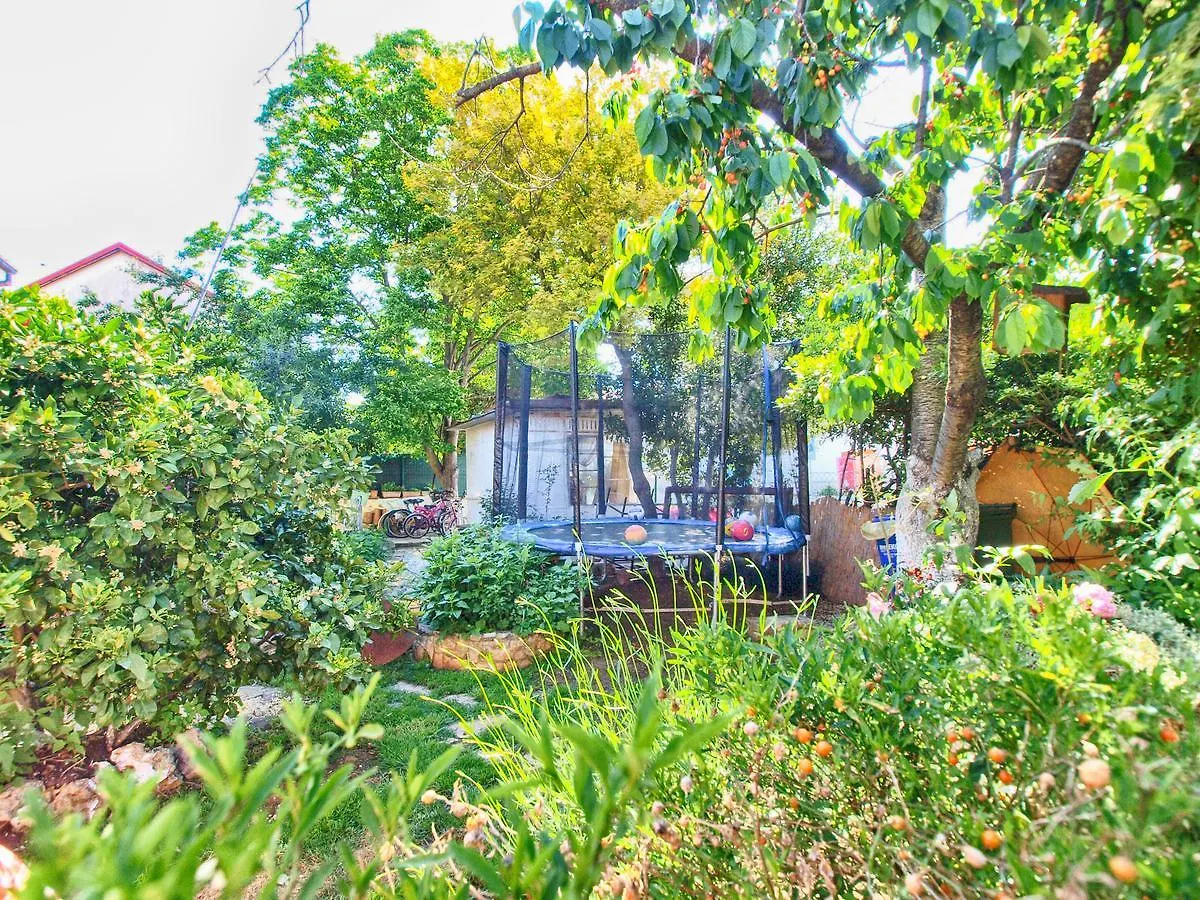 Apartments Slavica 1356 Pjescana Uvala