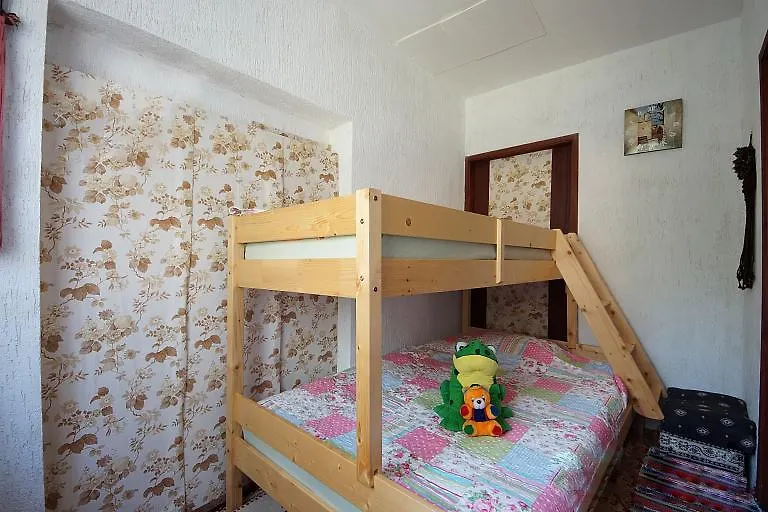 Apartments Slavica 1356 Pjescana Uvala
