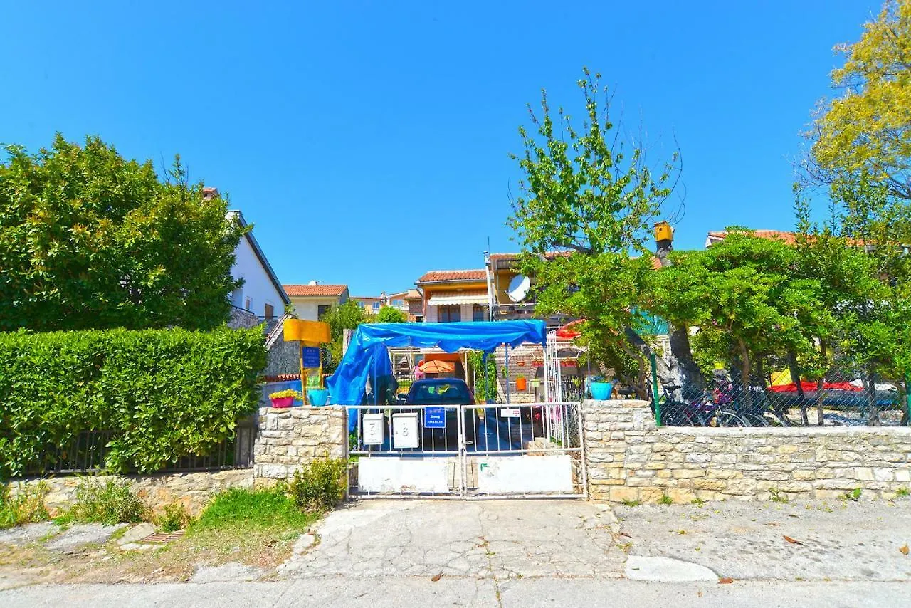 Apartments Slavica 1356 location