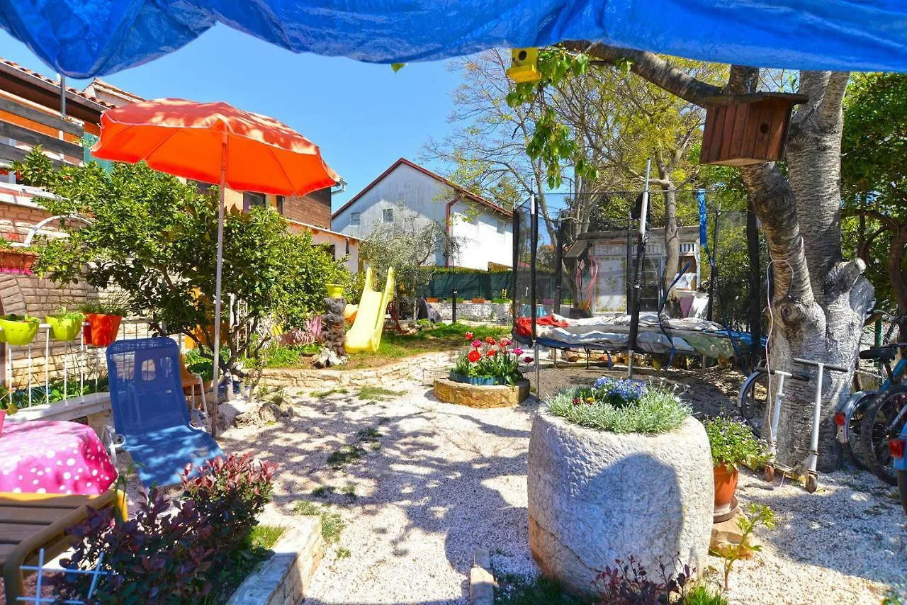 Apartments Slavica 1356 Pjescana Uvala 0*,