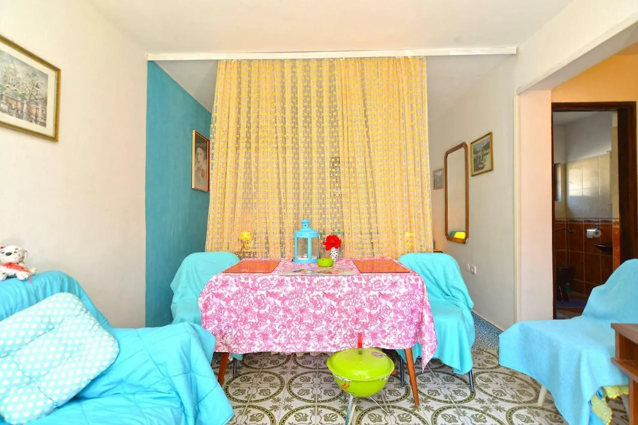 Apartments Slavica 1356 Pjescana Uvala