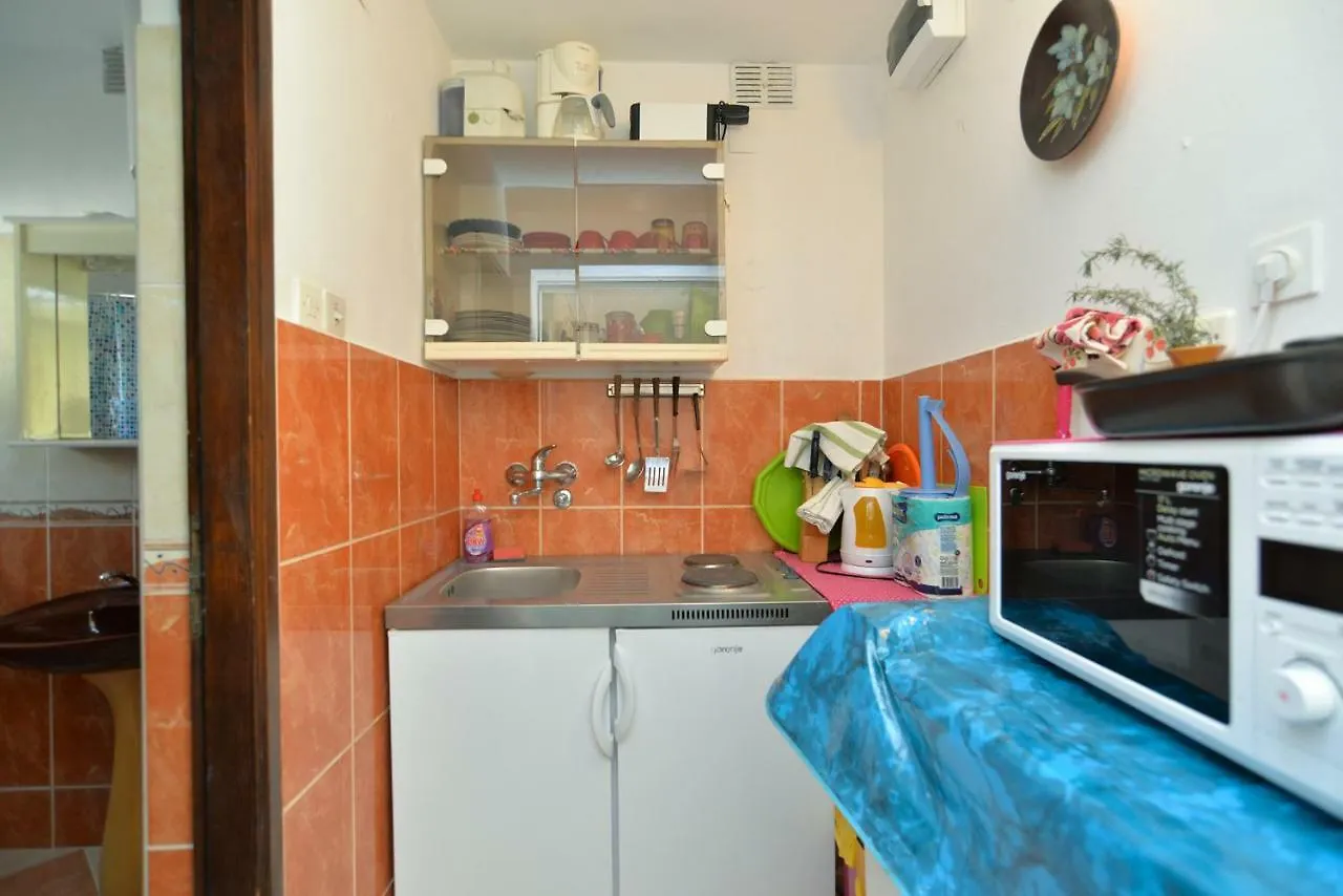 Apartments Slavica 1356 Pjescana Uvala 0*,